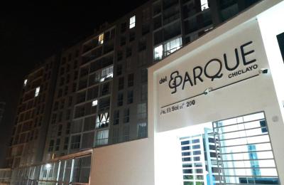 VENTA DE DEPARTAMENTO 1° PISO EN CONDOMINIO, URB. LA PLATA